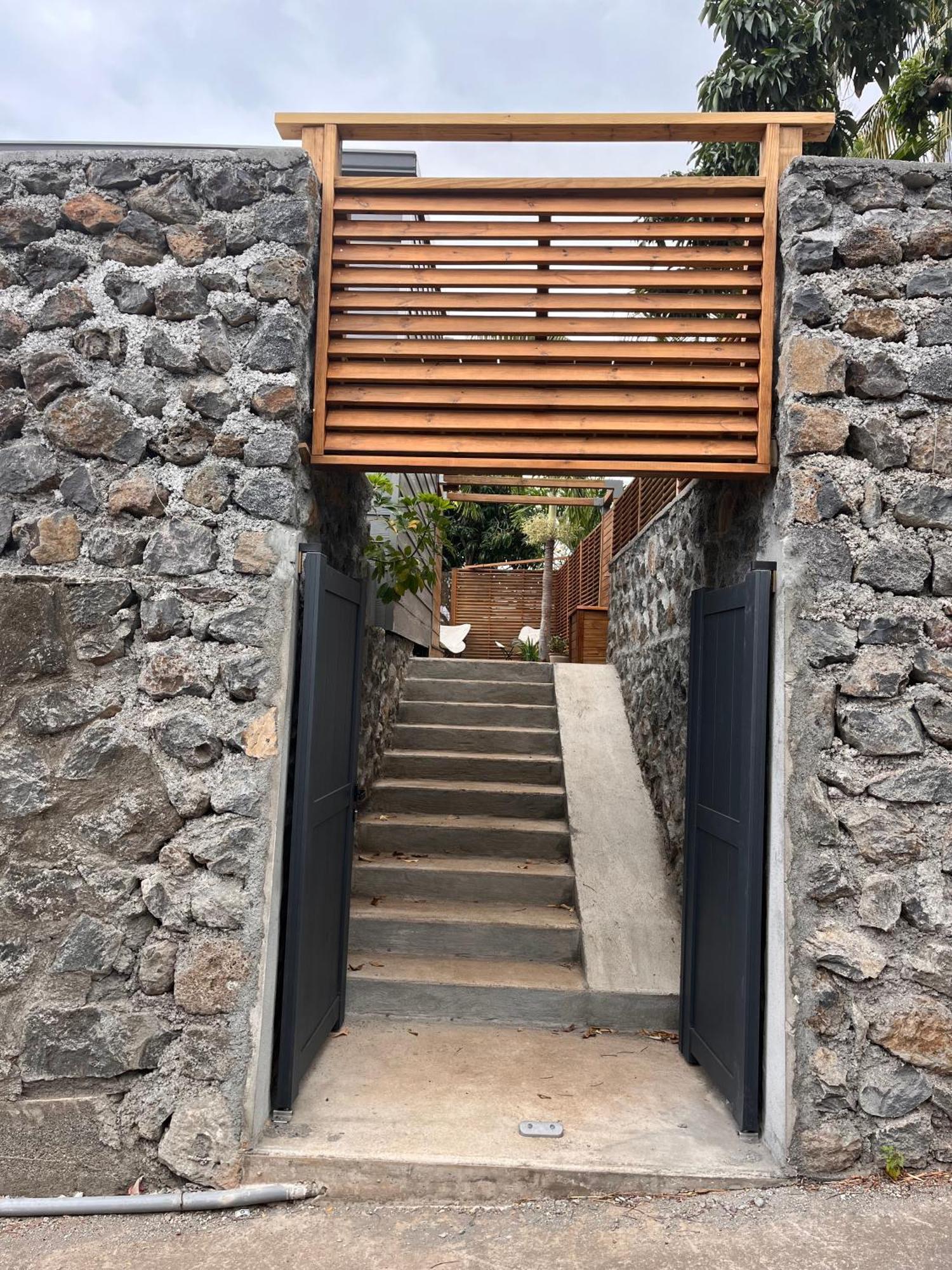Bungalow Leu Gadiamb Saint-Leu Exterior photo