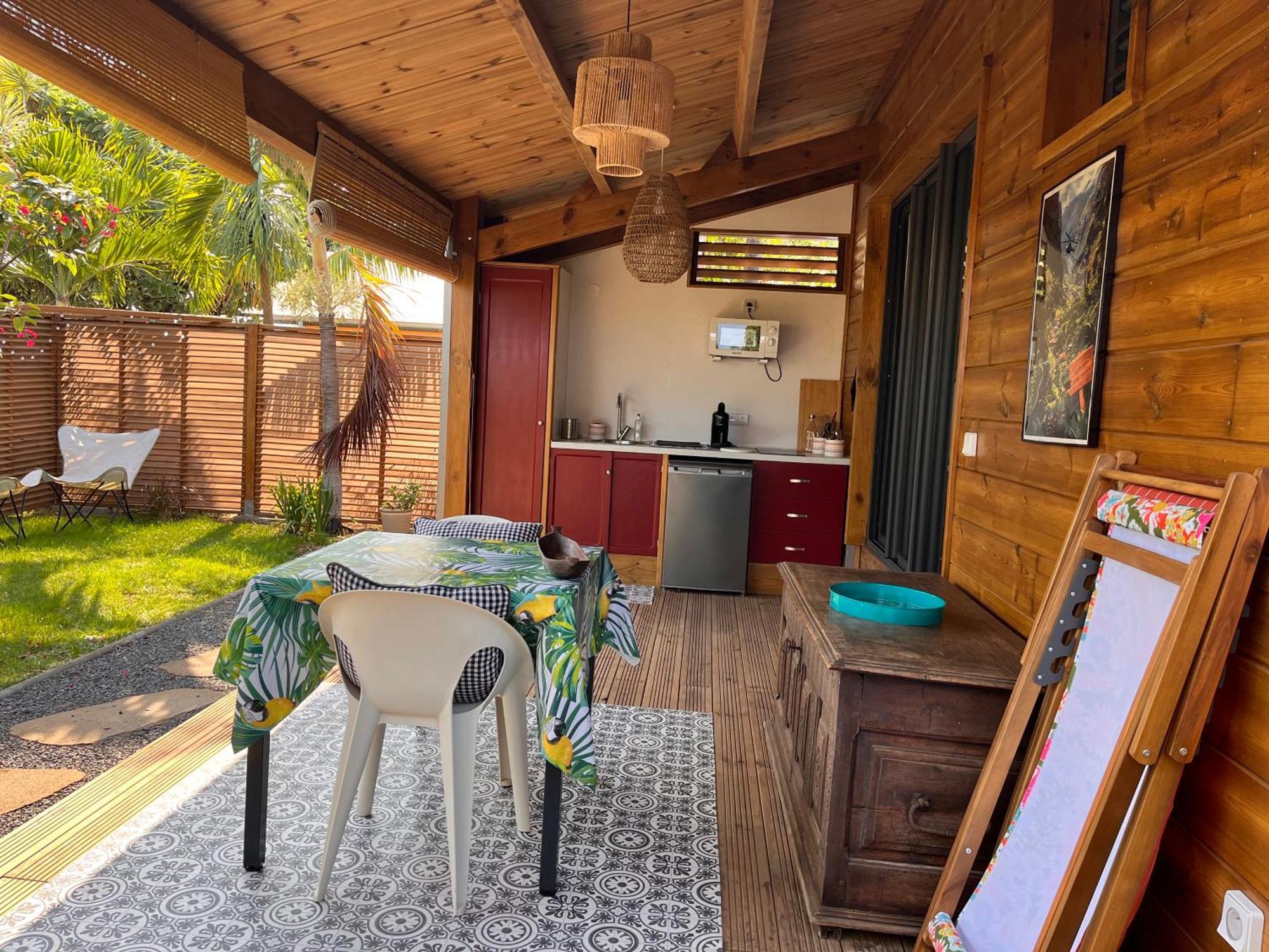 Bungalow Leu Gadiamb Saint-Leu Exterior photo